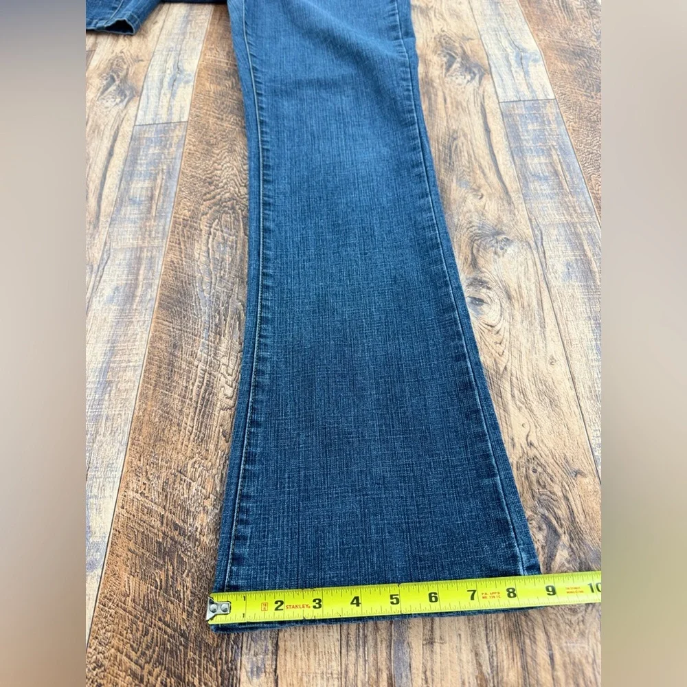 Bobbie Brooks Women’s Stretch Boot Cut Denim Jeans, Size 6 Medium Wash - Picture 9 of 13